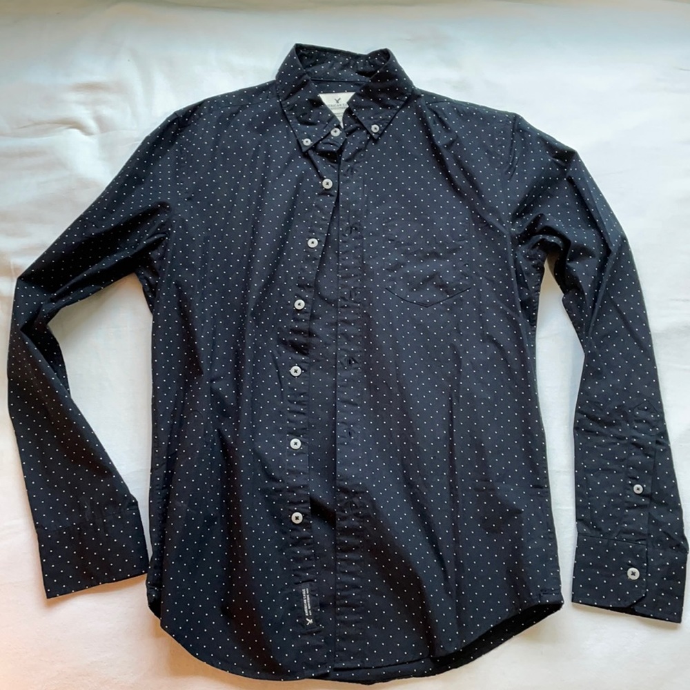 American Eagle Black polka dotted button down shirt